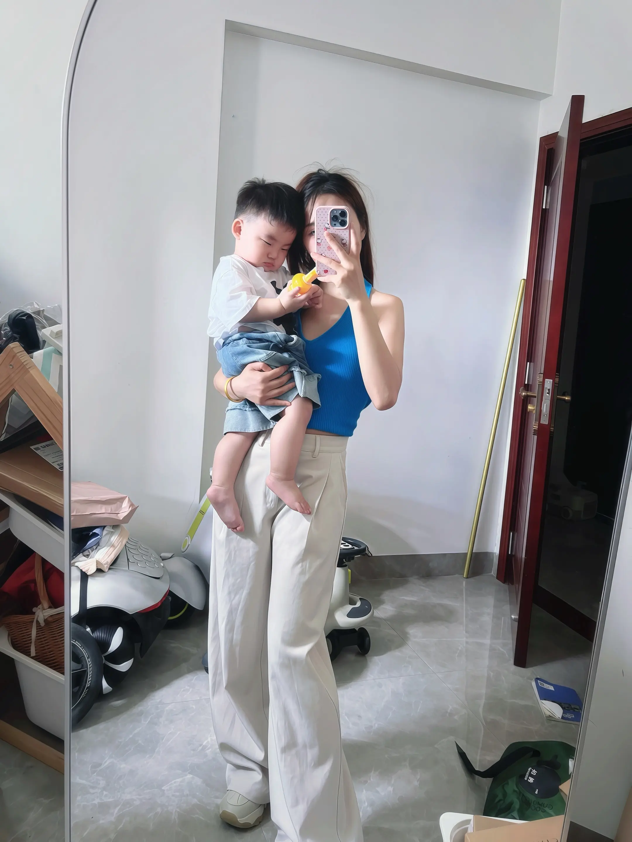 祝你明媚 熠熠生辉 当妈妈后 允许自己暂时的憔悴 允许偶尔的能量不足 ...