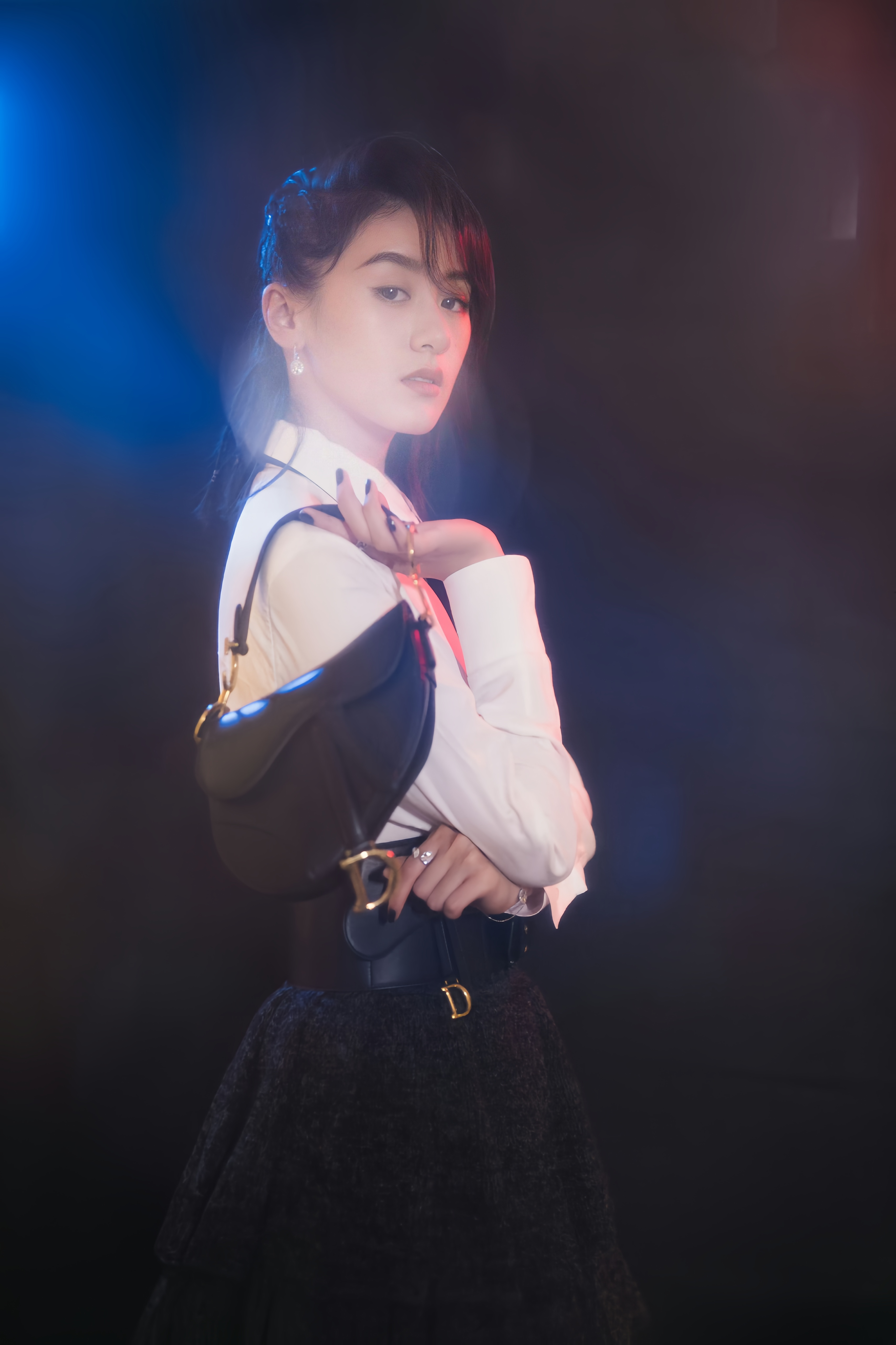 我不管你以后会成为谁的太阳 但你一直都会是照亮的我那轮月亮 ​​​