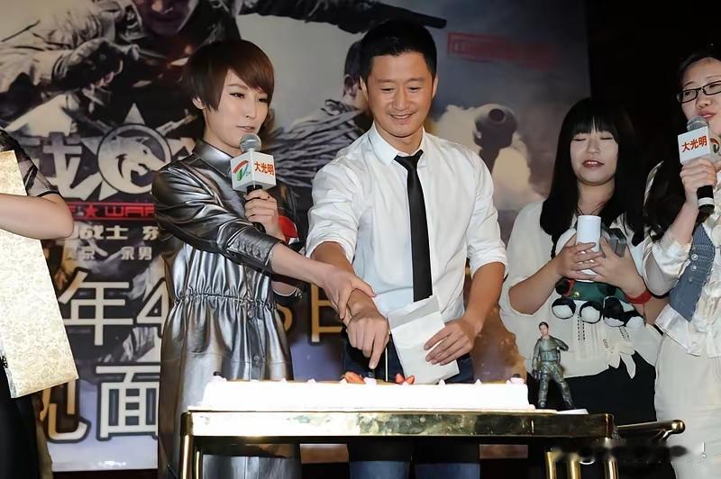 吴京是个很优秀的演员，他出演了很多经典的电影作品，正能量满满，票房也很不错。但还