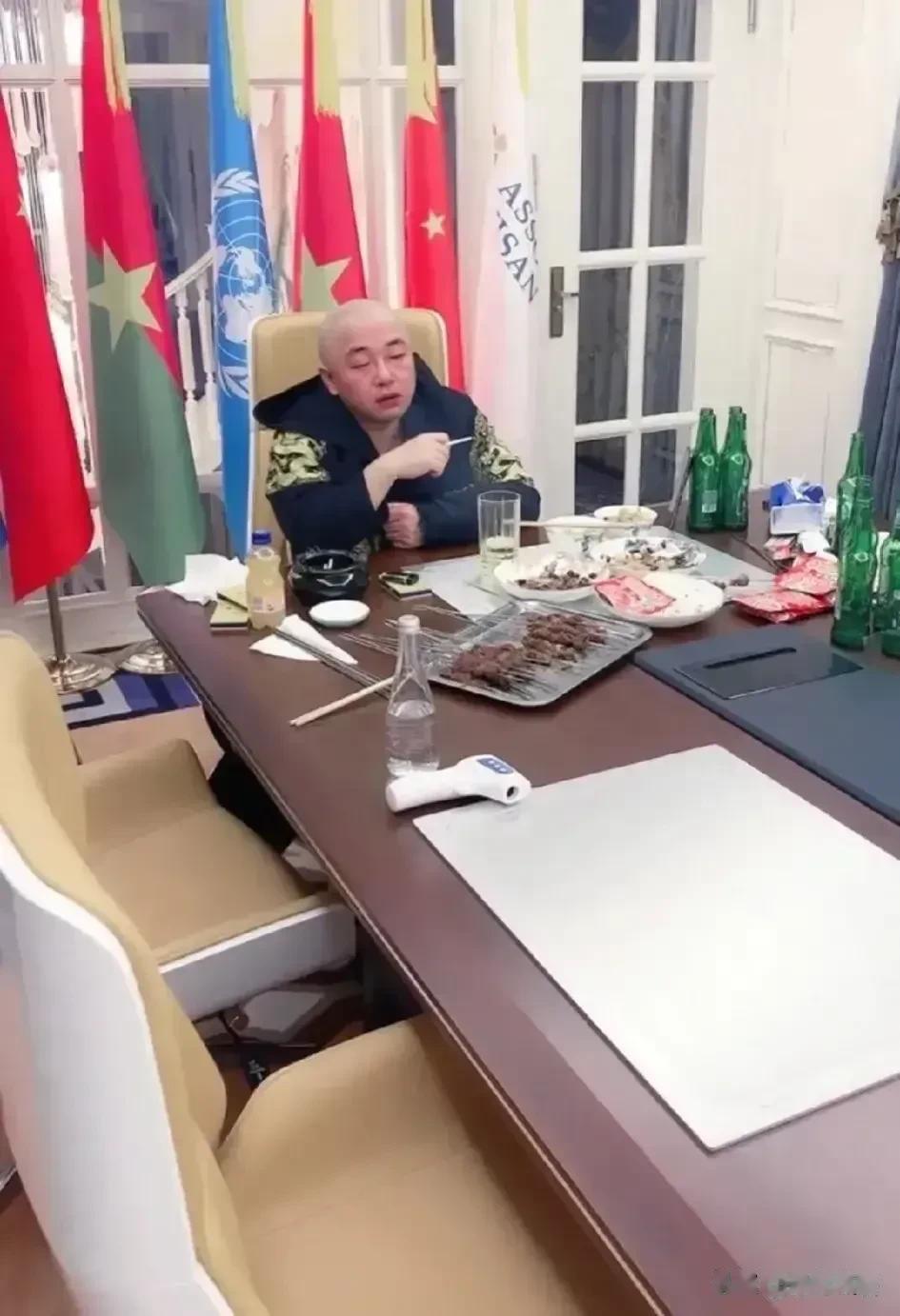 【看看东方甄选，再看看东方阿吹】说干就干，看看人家东方甄选，只因不想受气受制于人