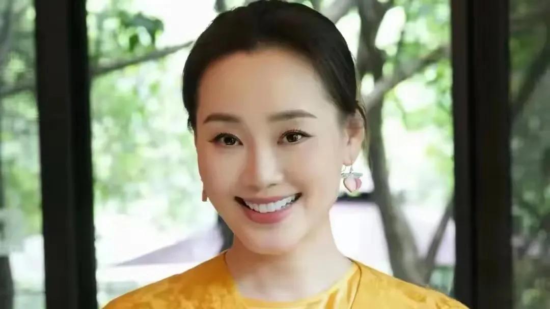 林依轮，眼光真毒辣！

第一，娶了个旺夫相，这辈子不愁吃喝！
第二，娶了个贤内助