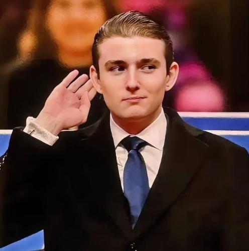 劝君莫做缺德事，家中自有还债人。这句话放在特朗普和他小儿子巴伦身上，真的再贴切不