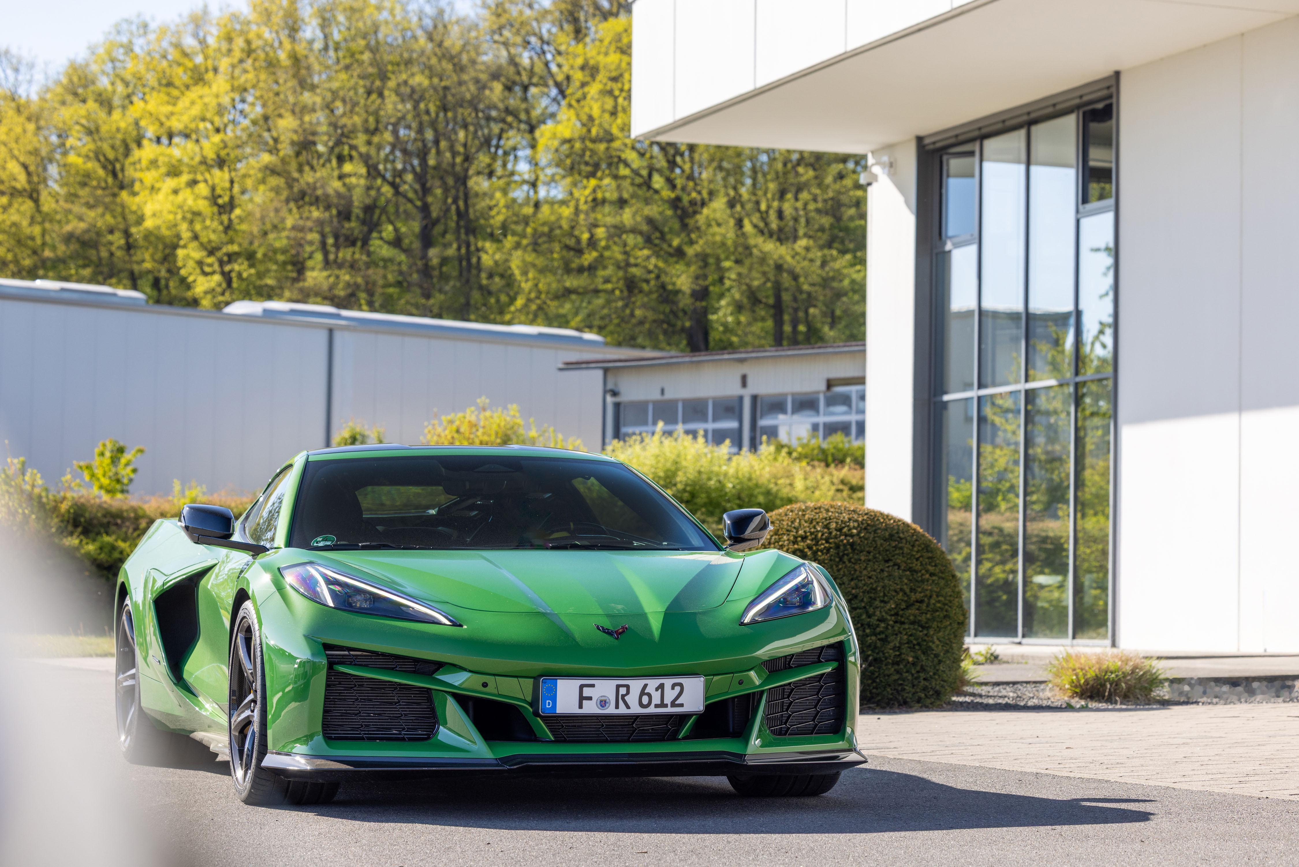 Chevrolet Corvette E-Ray 