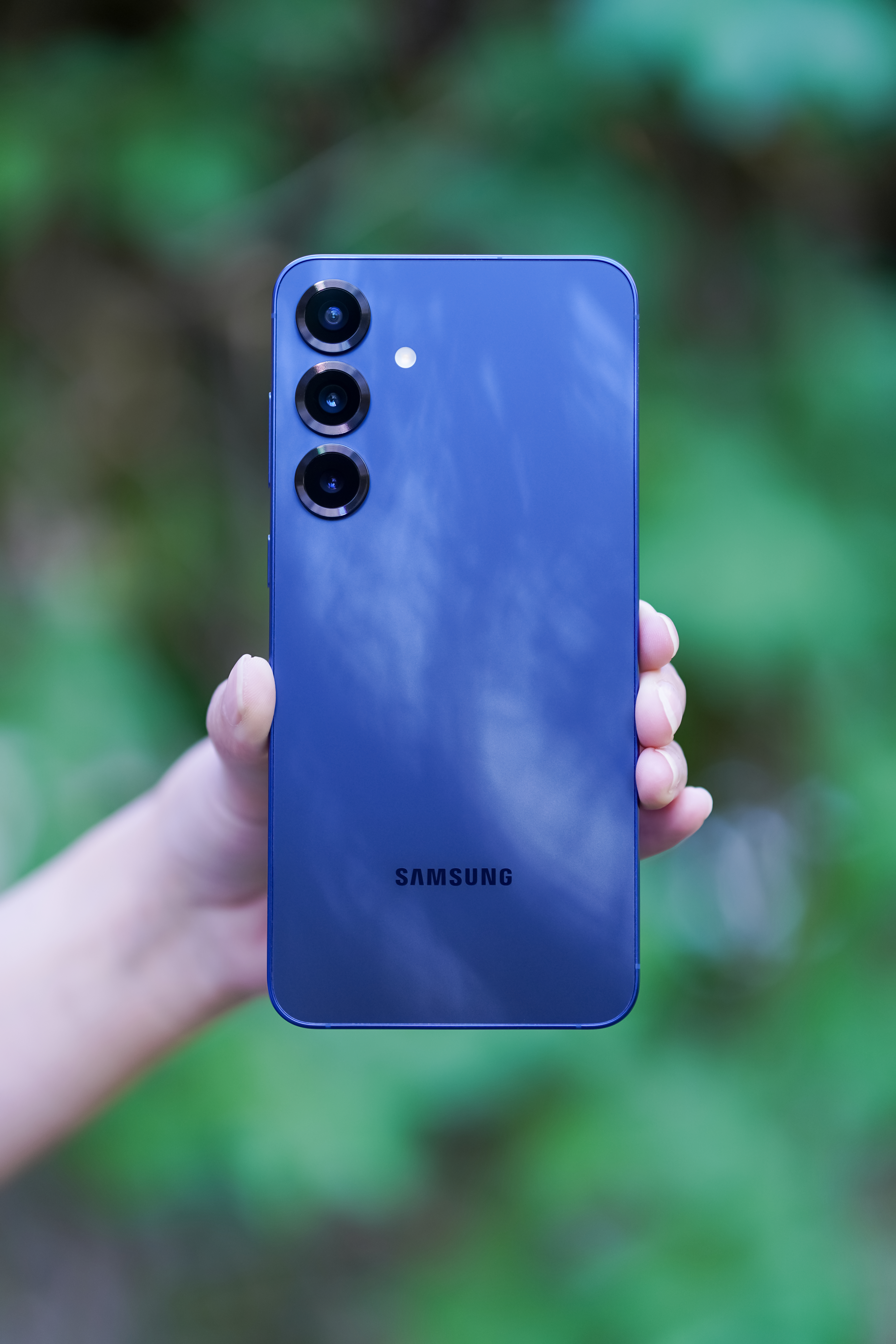 最近把三星Galaxy S25+当主力机陆续用了段时间，发现官方把续航优化的挺好