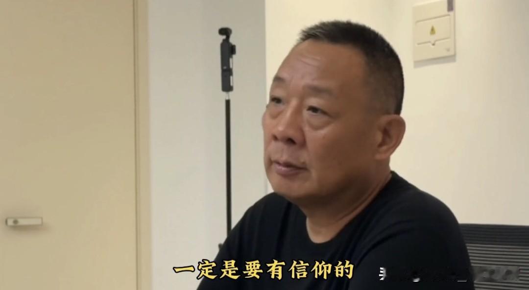 胖东来考量的高度是一种信仰，人格健全且向往美好的管理者才会成为胖东来的高管！这种