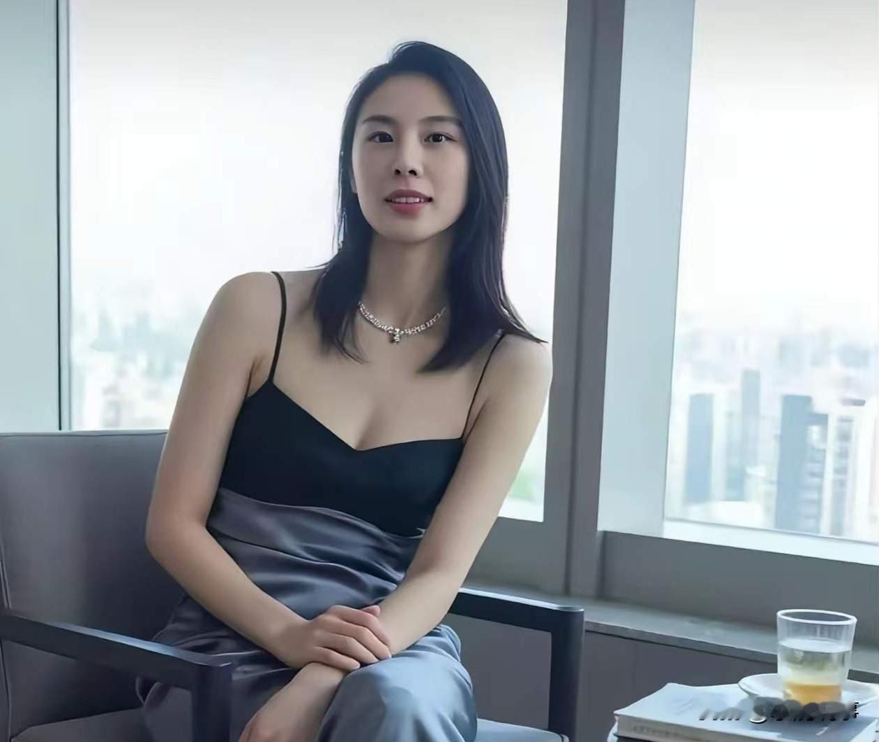 本来以为随便发个球，
没想到直接成经典了
昨晚看王思雨这球，我是真看服了。
 