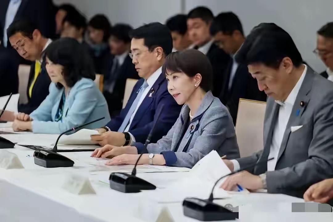 高市早苗宣布：日本所有原油进口将100%绕开霍尔木兹海峡进行运输！

别看这话说