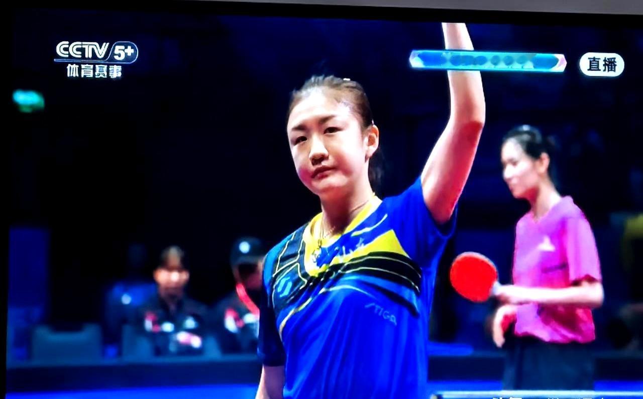 陈梦这次全运会真是稳得没话说。先是和王晓彤搭档双打，3:0干翻河北队拿首分，接着