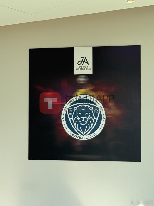 国足 中国足球 新国足迪拜集训有新气象！U23国足小弟刺激老大哥正在阿联酋迪拜拉