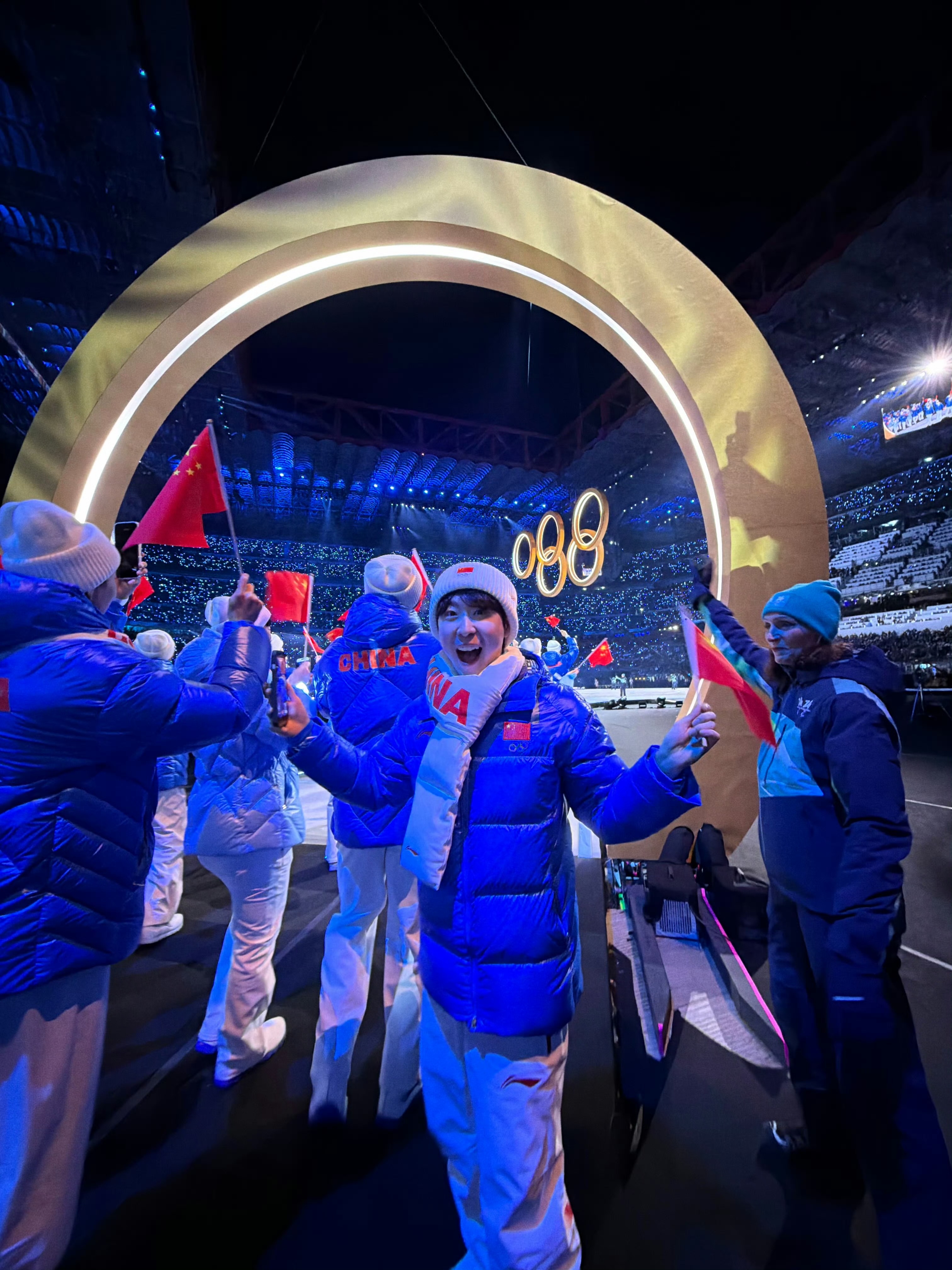 米兰开幕式 好正常好好看米兰开幕式，审美大获好评！！！预祝中国健儿们取得好成绩?