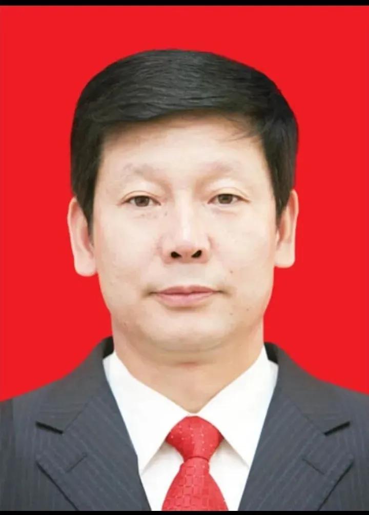 卸任山西省长治市人大副主任已经四年的李全心，今年再也无法回家过年了。
​李全心这