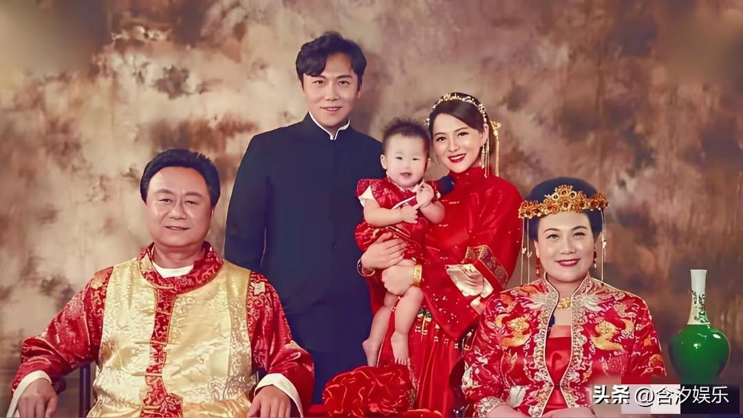 当伊能静想要二胎时，秦昊不假思索就拒绝:“我们不能再要一个。”伊能静听后很是感动