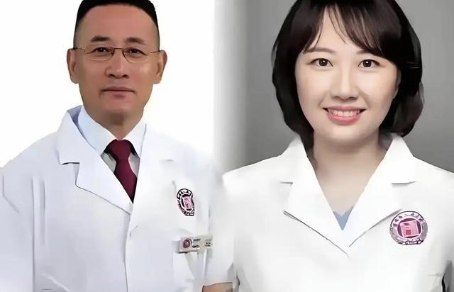 那天晚上加完班，我窝在办公室那张吱呀作响的转椅里刷手机，屏幕光刺得眼睛发酸。随手