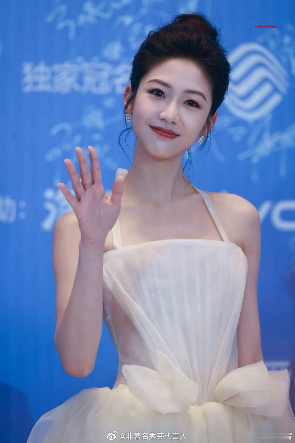 向涵之美成啥了之前怎么没发现涵之这么美！ 