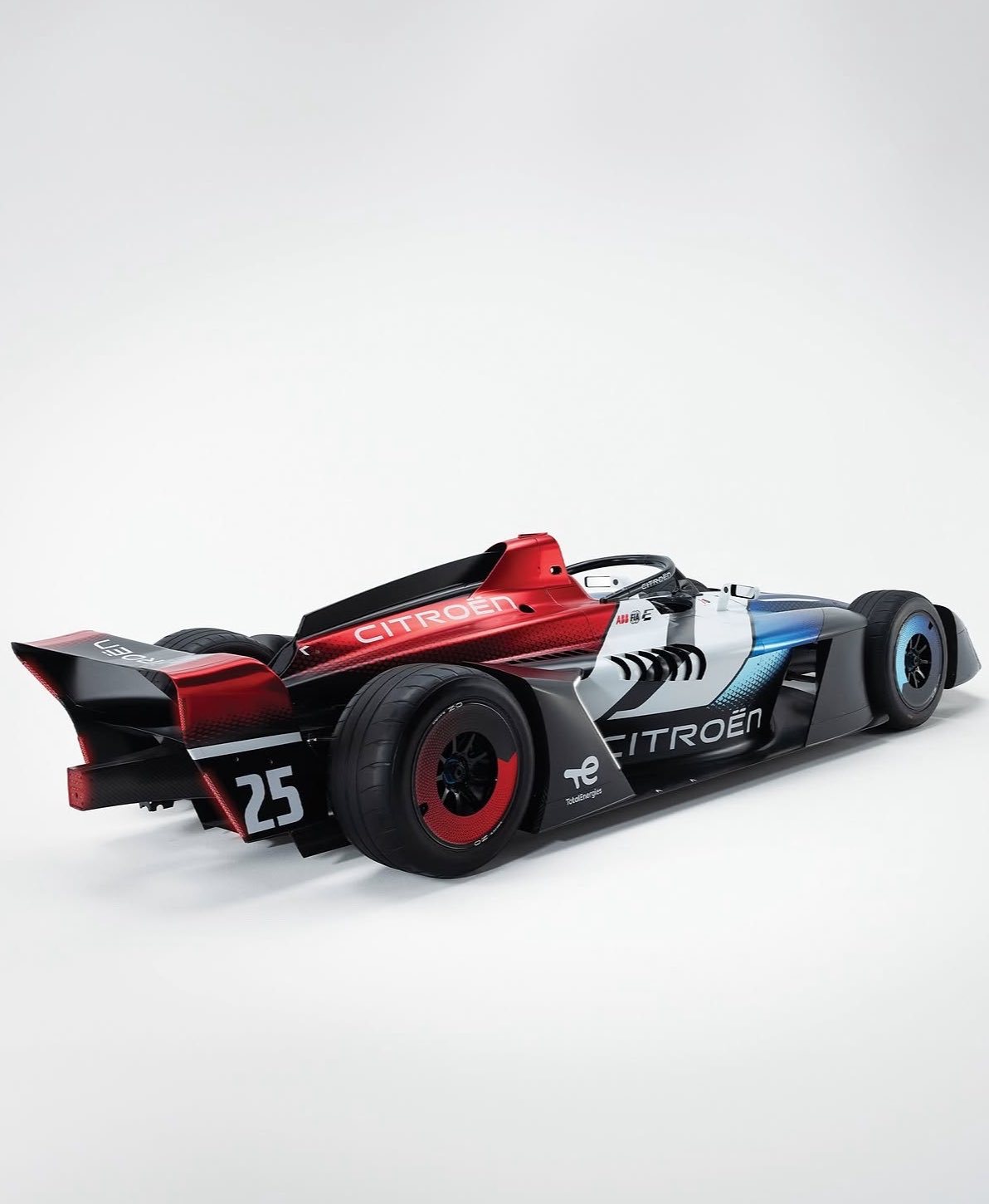FormulaE[超话] 雪铁龙 Gen4 赛车涂装 ​​​