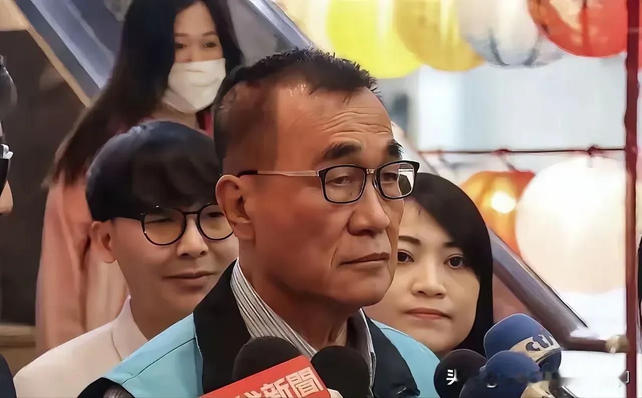 国民党新北市竞选代表李四川说:台海的和平是台湾与美国的共识，台湾的前途决定权23