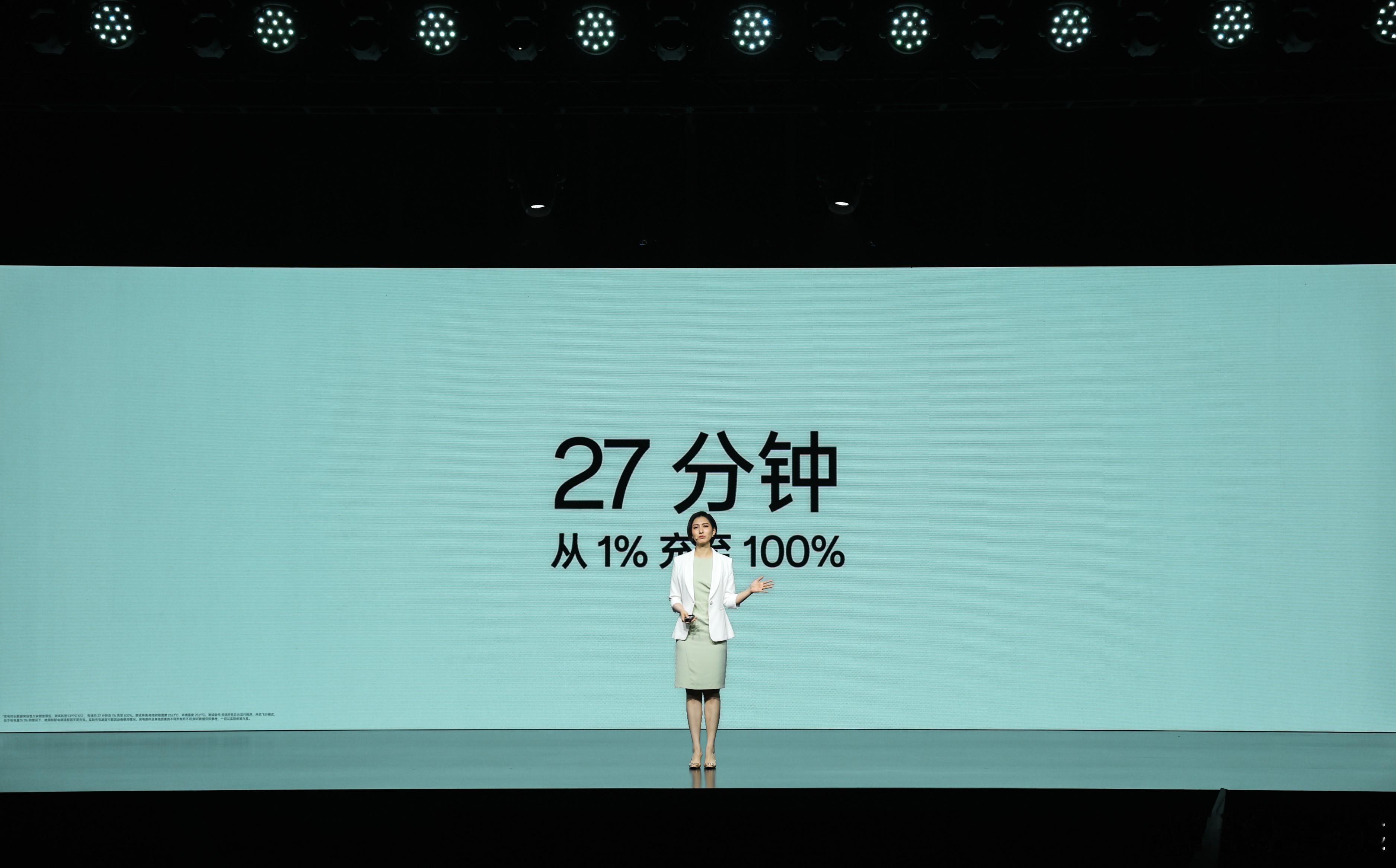OPPO K12发布会进行中，这个电池和充电的组合在同级别中确实是非常炸裂，蹲个