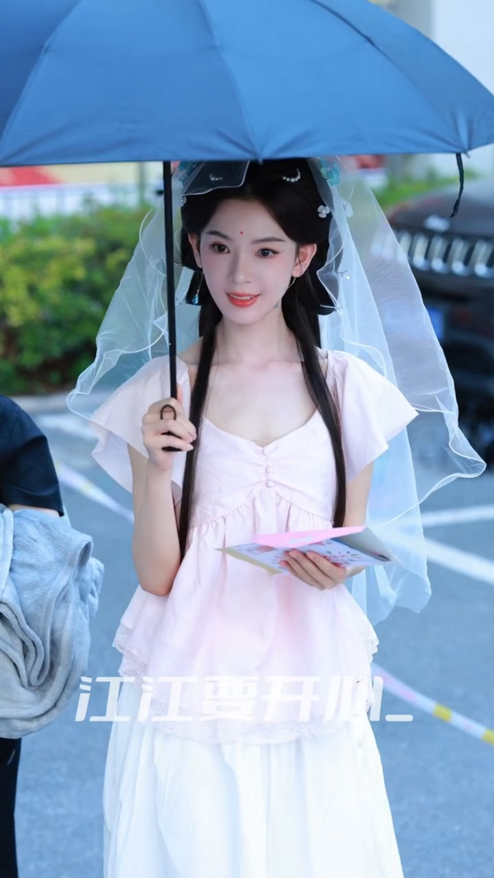 起猛了！我好像真的看见观音了这个头纱造型也太像神仙下凡了吧陈瑶白头纱神仙下凡陈瑶