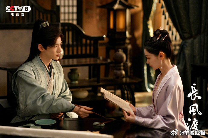 【哪张剧照让你看到深情款款的眼神】一部好剧总有精湛的演技让观众折服。哪部剧的主演