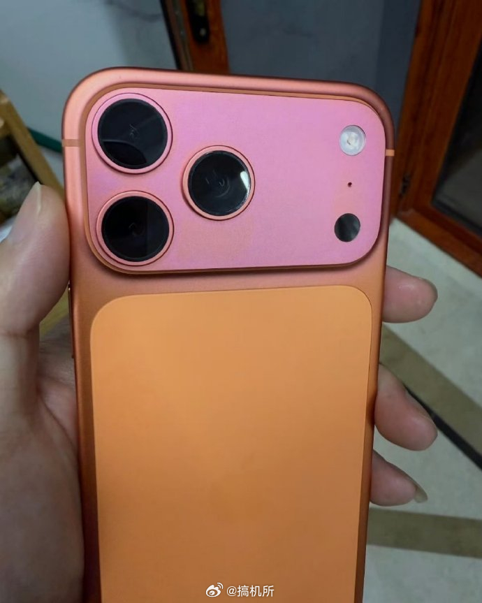 iPhone17只用一个月橙色变粉色iPhone的铝合金表面经过阳极氧化封孔工艺