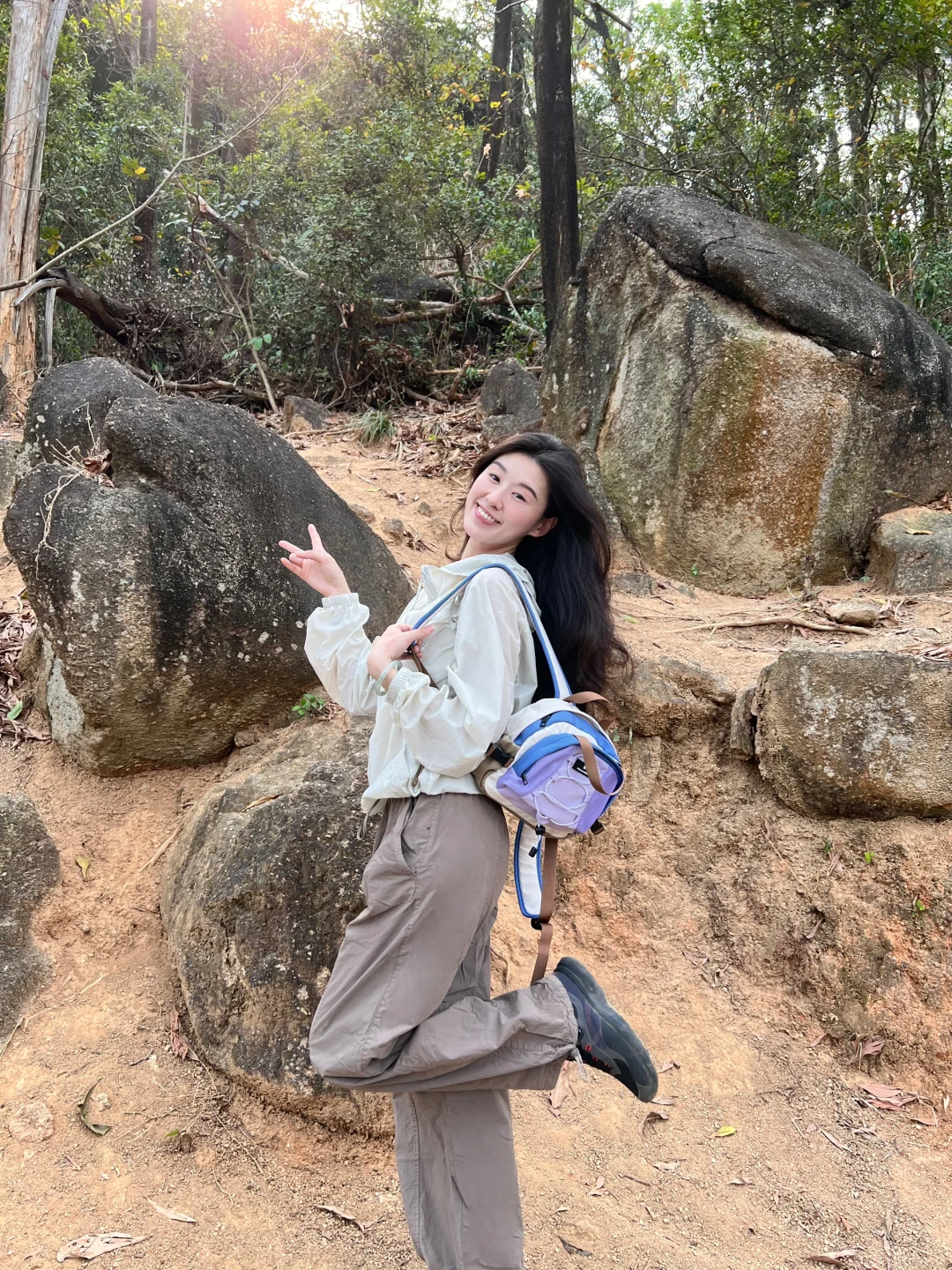 背包去⛰️山里装快乐咯🍃