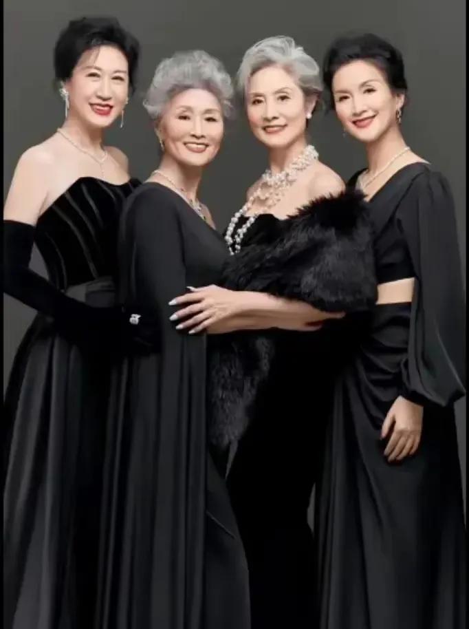 人上了年纪是在家里住好还是养老院好呢？
要看具体情况吧，老人谁不希望儿孙满堂，环