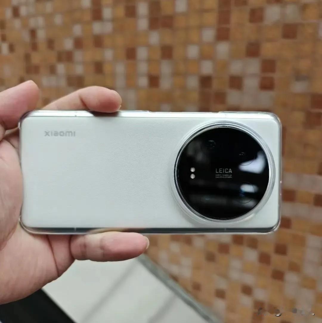 厉害了！！小米14Ultra首销销量，超越了华子Pocket 2？让我直呼内行，