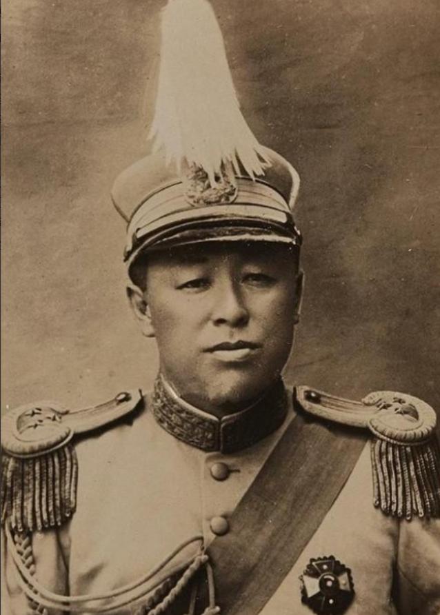 1948年锦州解放后，解放军抓住了正在处理财产的张作相，将其押到了军营里，等待上