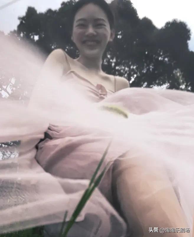 我可能不会去看《灿烂的风和海》。这剧主演阵容挺强大，有钟楚曦、孙阳、韩东君等一众