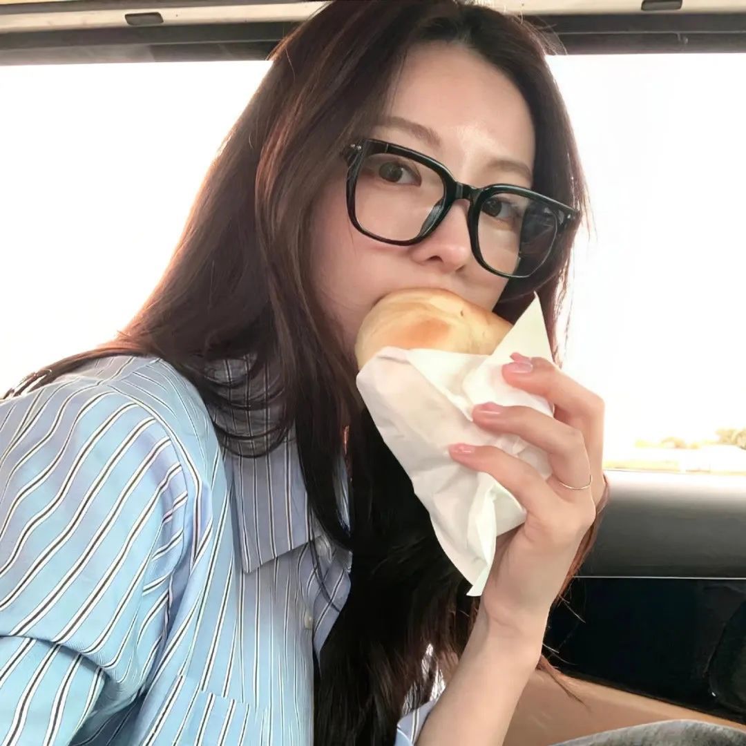 女生头像[超话] 女生头像 ℳ𝒶𝓀ℯ 𝓎ℴ𝓊 𝓈𝒶𝒻ℯ 𝒾𝓃 
