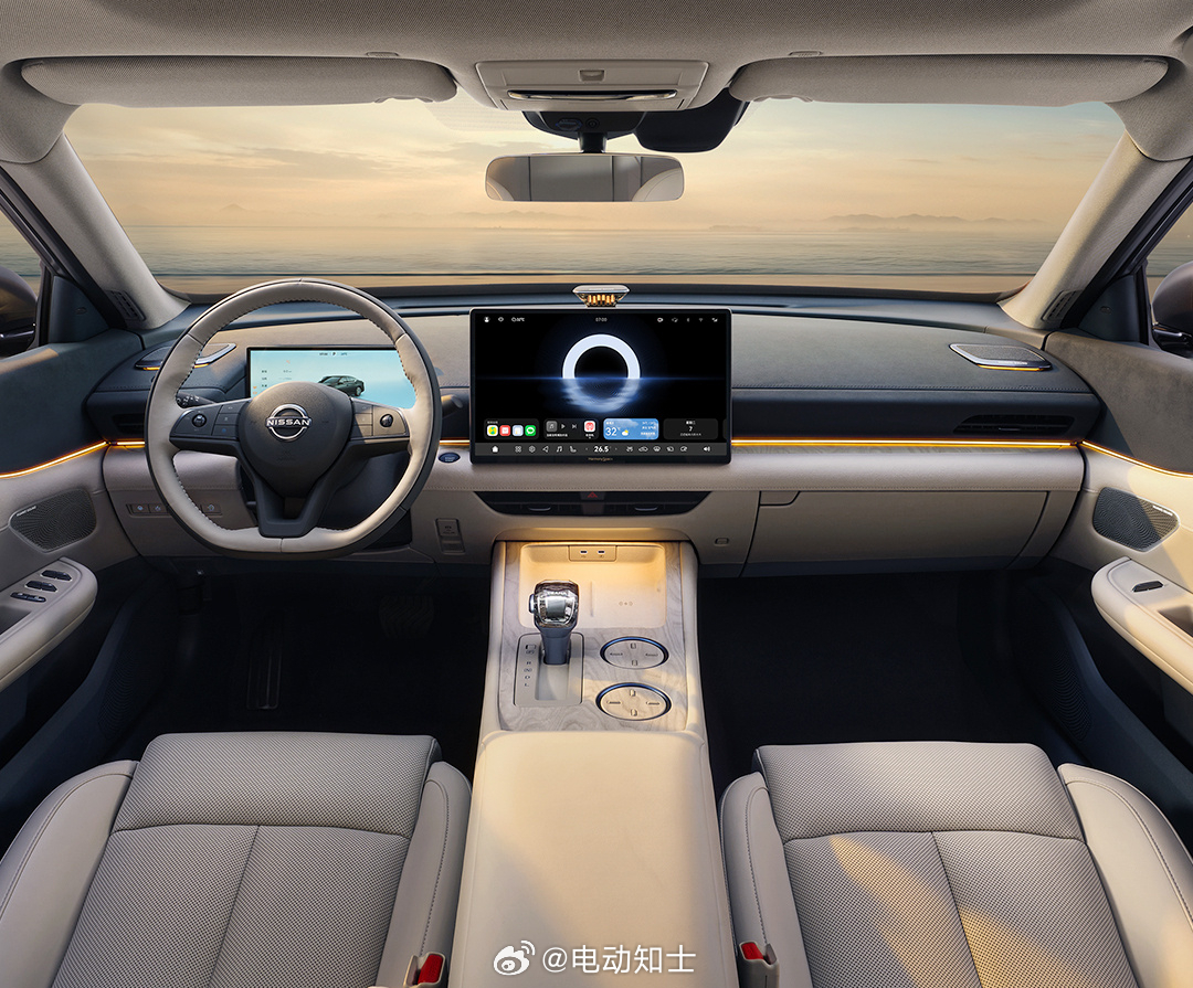 首款搭载鸿蒙座舱的燃油车——日产天籁的内饰剧透了，这谁还能分得清燃油车...
