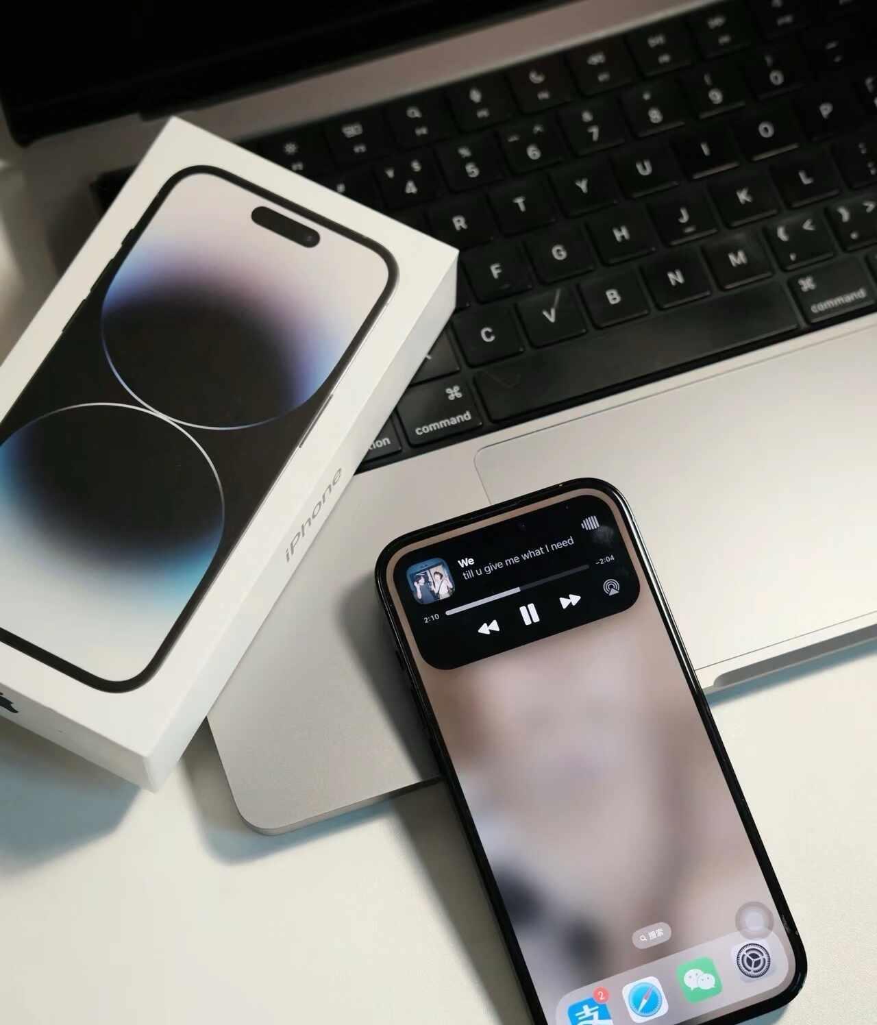 深圳出一台iPhone16pro 256g 午夜色（黑）
盒子还在，箱说齐全，送