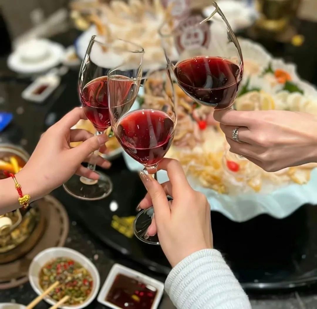 “🍻瓶瓶安安 尝尝酒酒” ​​​