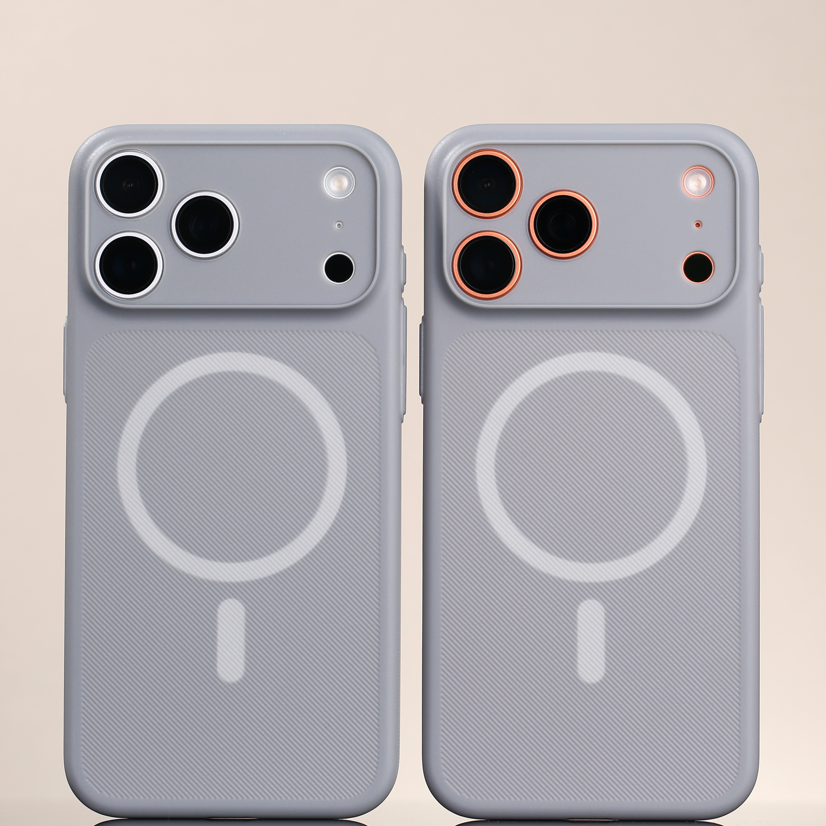 朋友们，iPhone 17 Pro Max PC 斜隐已上架。有半透和石头灰两款