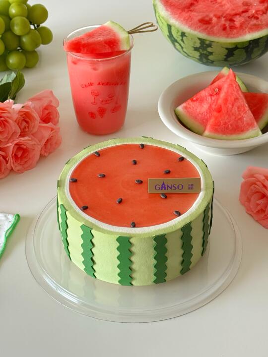 把西瓜搬进蛋糕里‼️瓜瓜乐蛋糕🍉可爱甜品🍃