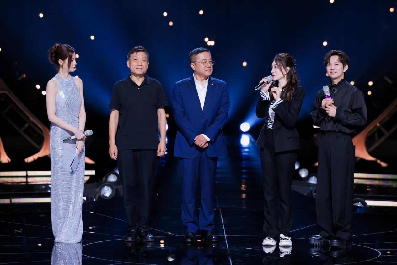 阿维塔×芒果TV×宁德时代搞了个大动作5月28号，三家在长沙签了个全年战略合作—