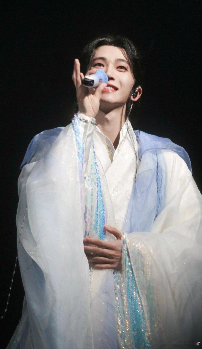 #刘宇天选国风美少年#刘宇，作为00后的杰出代表，以独特的方式让国风文化焕发生机