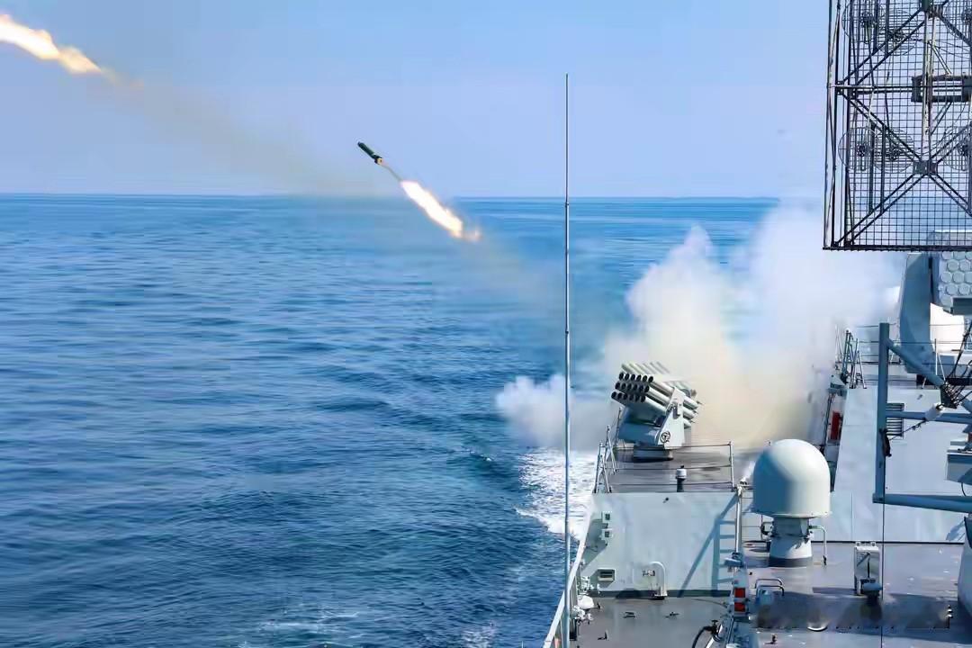 台海局势愈发紧张，“战斗随时打响”这话可不是危言耸听。东部战区的演练太有震慑力了