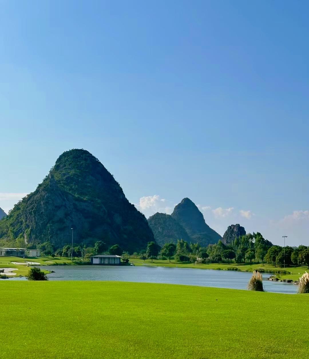 赚钱和完美主义者的游戏无关 是行动主义者的复利。赚钱这件事，其实有两道天然的筛选