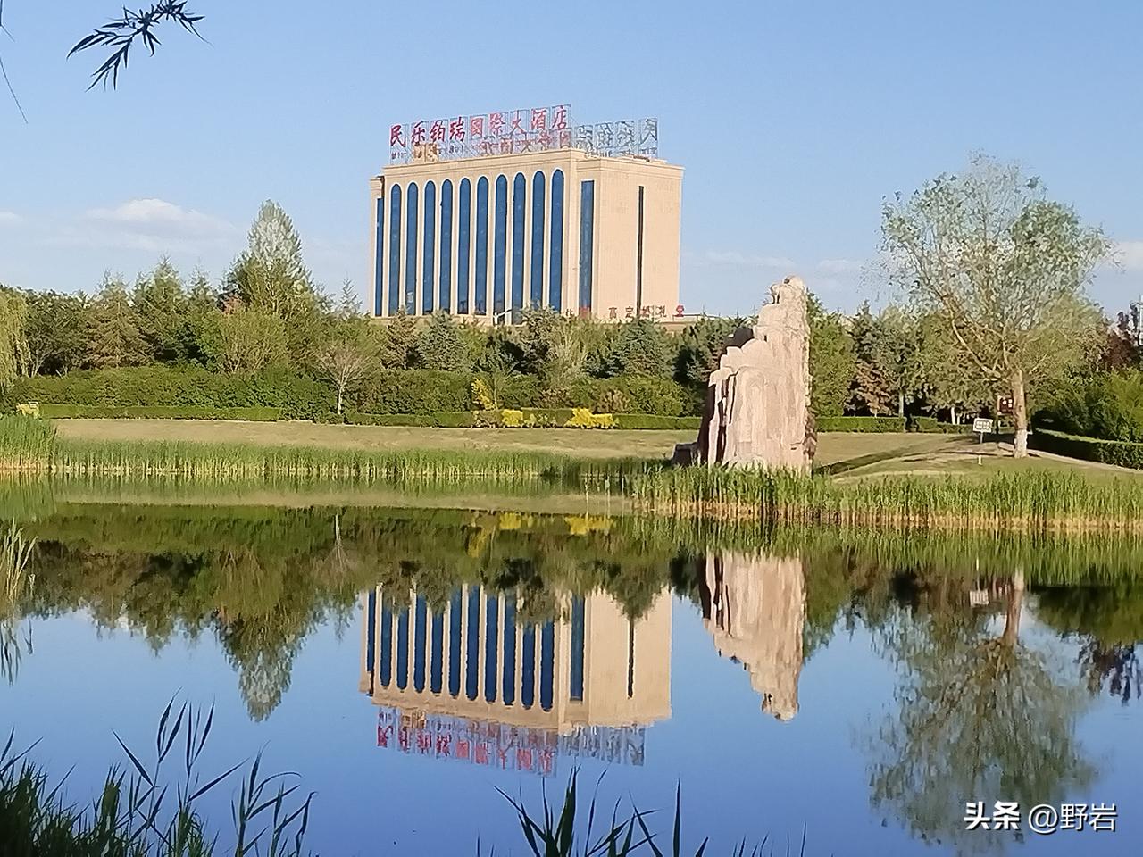 悄悄拖垮状态的15个误区习惯，趁早纠正！
 
1、不反复喝反复烧开的水
千滚水别