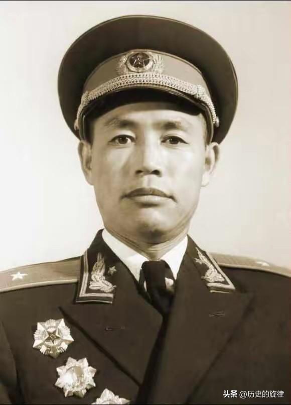 我将严格贴合史实，沿用头条历史故事犀利走心的风格，补齐战斗细节、人物经历与情感张