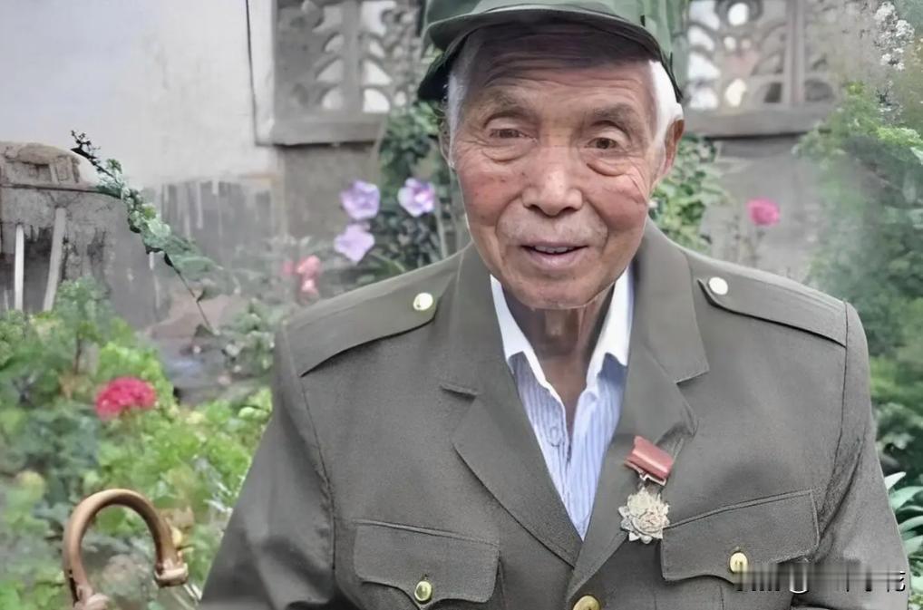 黄干宗在越南13年，两名越南女兵先后为他生下孩子，回到中国后，他做了一个让所有人