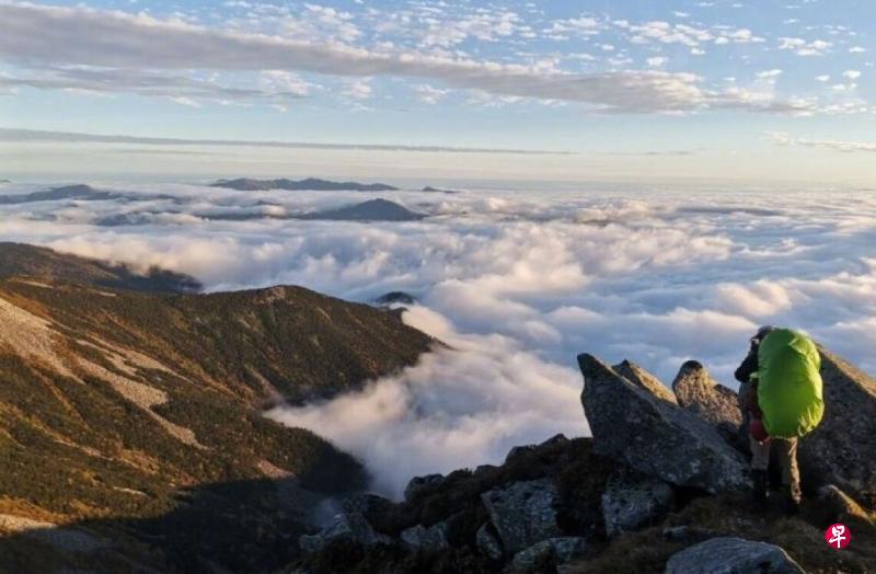 我们征服不了任何一座山，只是山放过了我们而已。
我们征服不了命运，只是命运放过了