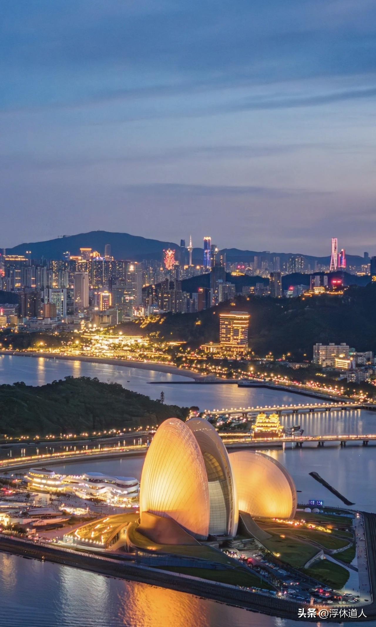 【修行笔记】网上太多“人油子”

我所谓的“人油子”，大多是嘴皮子溜、心眼子多，