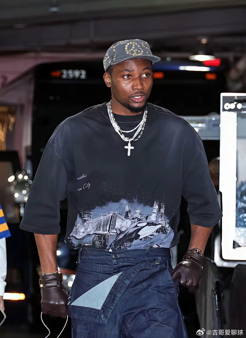 科尔与库明加关系彻底破裂Shams：尽管球员本人有离队意愿，但勇士管理层并未向任