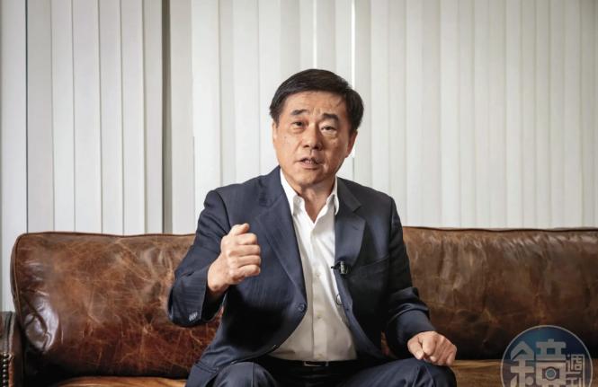 国民党主席选举投票只剩下一周的时间，国民党主席候选人郝龙斌突然抛出震撼弹，直接在