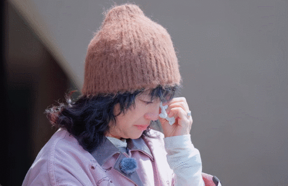 罗海琼希望下辈子妈妈做自己的女儿罗海琼遗憾没见到妈妈最后一面没能赶上和妈妈见最后