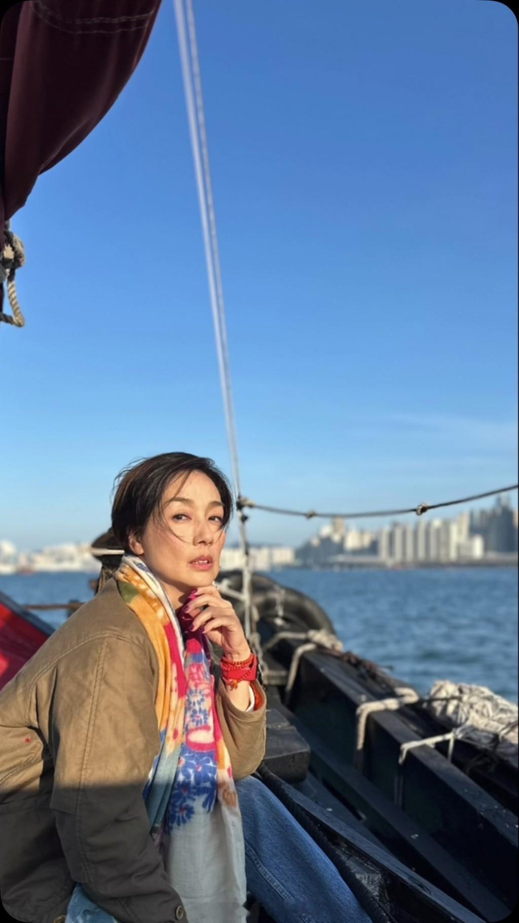 星岛：江美仪拍戏被逼到崩溃惊恐症险些发作拒做网民垃圾婆不再看负评 活出单身天花板
