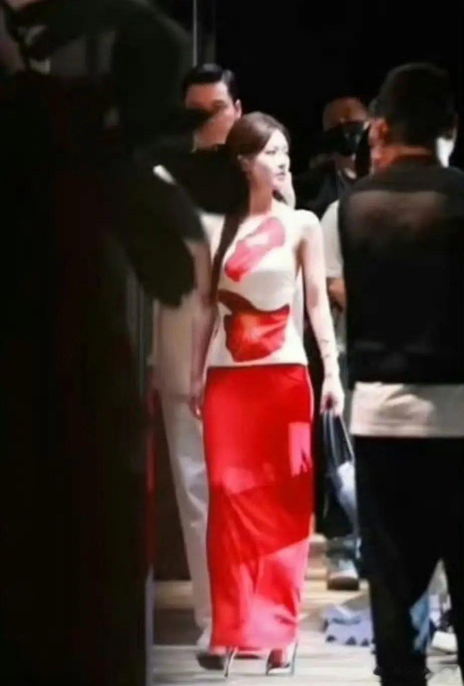 正面好看，背面咋这样呢？ ​​​
