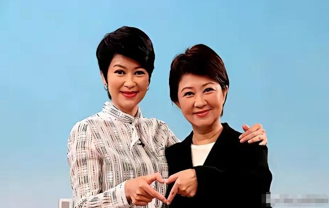 一个支持“统一”，一个坚持“暗独”，同一个爹妈，咋生出差异这么大的两姊妹？、
 